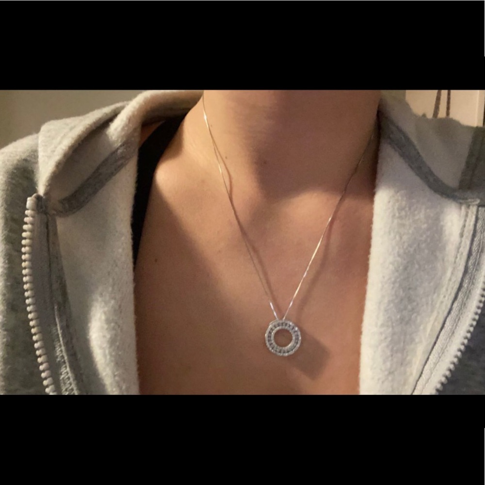 People’s diamond circle necklace